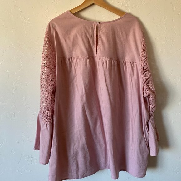 Lane Bryant Baby Pink Crochet Lace Ruffle Sleeve Top size 26/28 - Picture 8 of 9